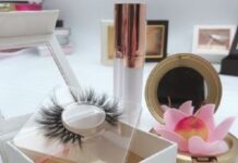 Engrossing Eyelash Boxes for Presenting and Promoting 3D Extra Voluminous Lashes Eyelash Boxes
