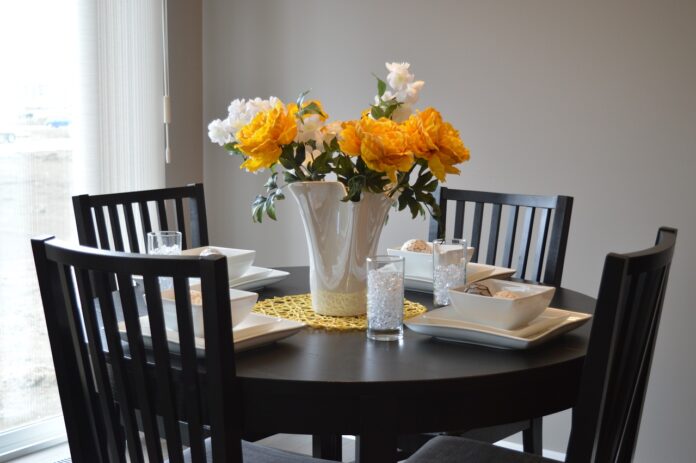 luxury dining table
