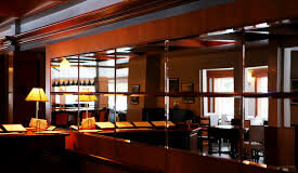 5 Tips on Building a Well-Stocked Home Bar Bevmart