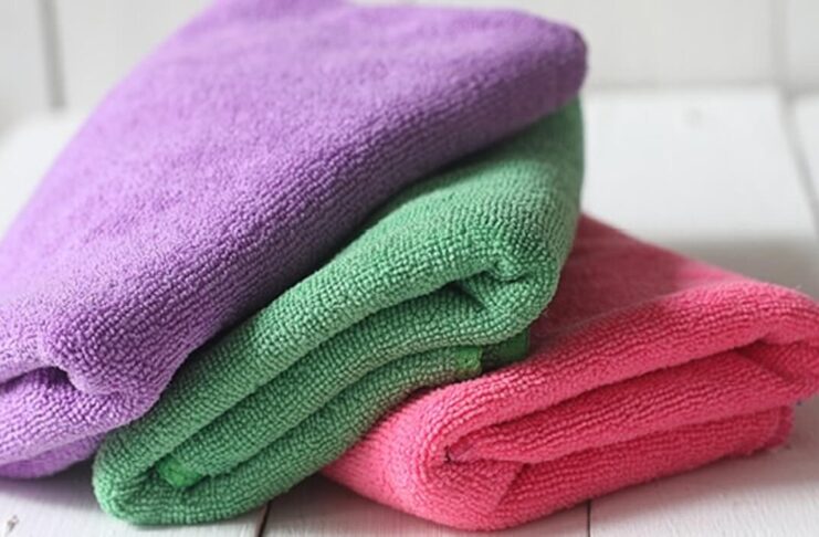 Different Qualities of Microfiber Towels and Their Uses