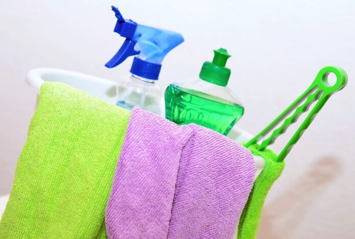 Six Weekend House Cleaning Tips