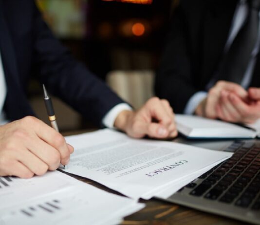 Streamlining Legal Processes: How Technology is Revolutionizing Litigation Strategies Streamlining Legal Processes