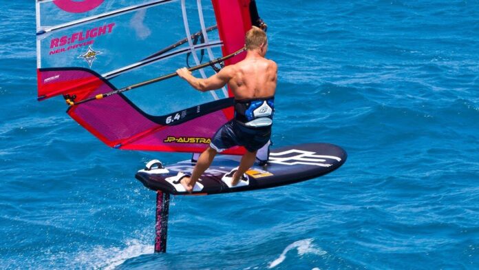 3 Reasons to Take Up the Sport of Foilboarding in Australia