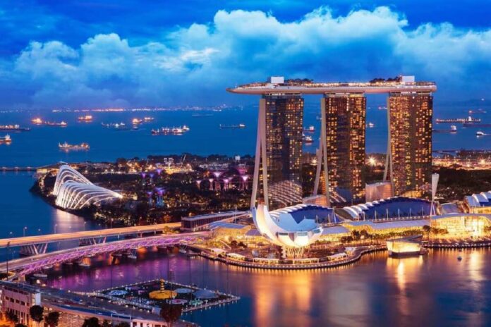Best Must-See Activities and Attractions That You Can See and Do on A Break in Singapore
