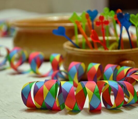 Choosing the Right Party Supply Company for Your Event Needs Right Party Supply Company