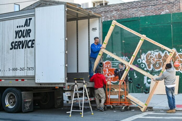 Preparing for a Cross-Country Move Out of Tampa, Florida