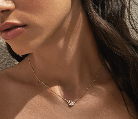 How To Spot A Fake Diamond: Tips From The Experts How To Spot A Fake Diamond